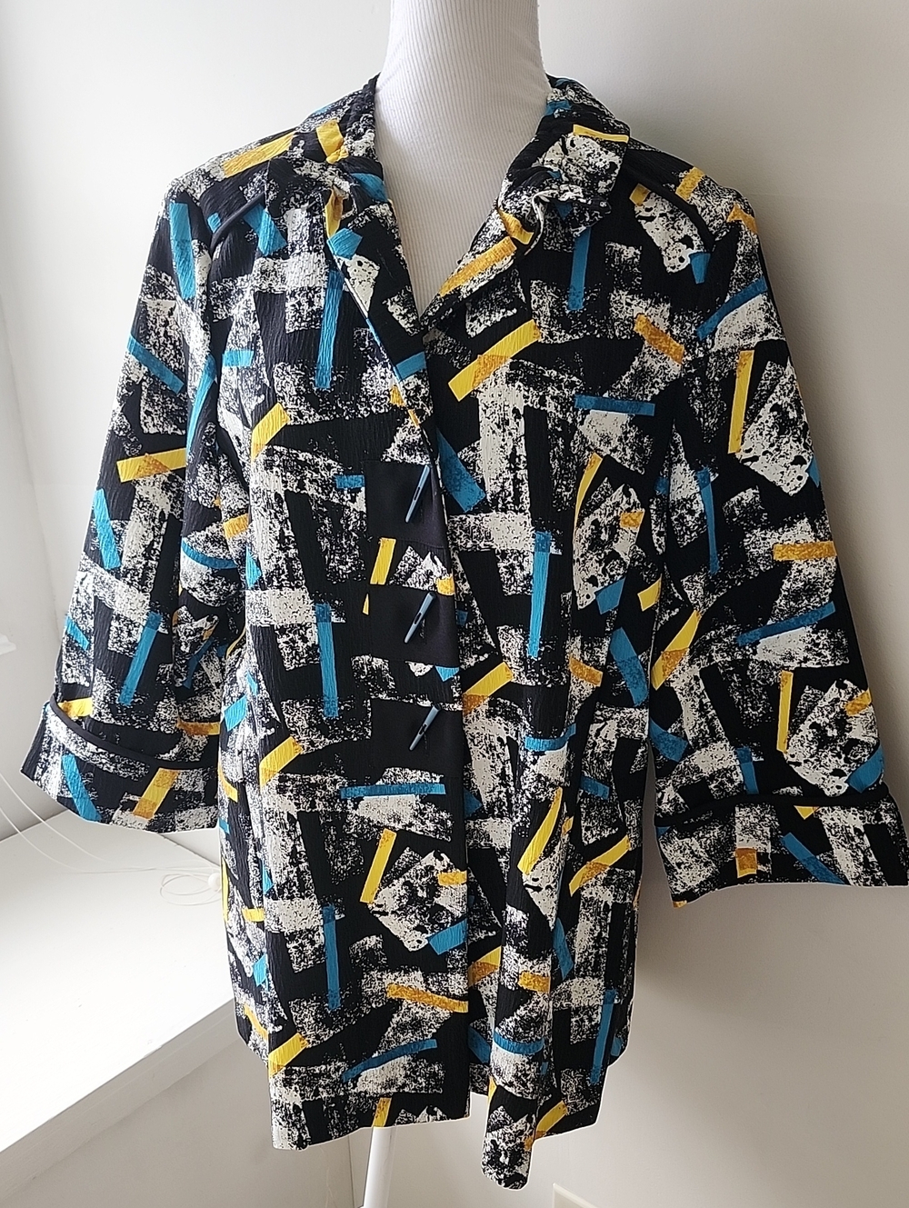 IC by Connie K abstract Abstract jacket XXL ART TO WEAR NWOT